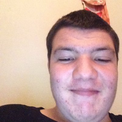 Profile Picture of Adrian Corbett (@adrianloveskeis) on Twitter