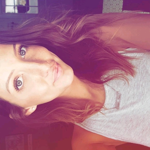 Profile Picture of Alex Sullivan (@christenalex) on Poshmark