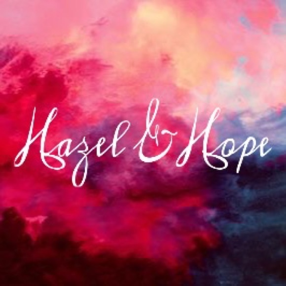 Profile Picture of ! hazelandhope Hobbs (@hazelandhope) on Poshmark