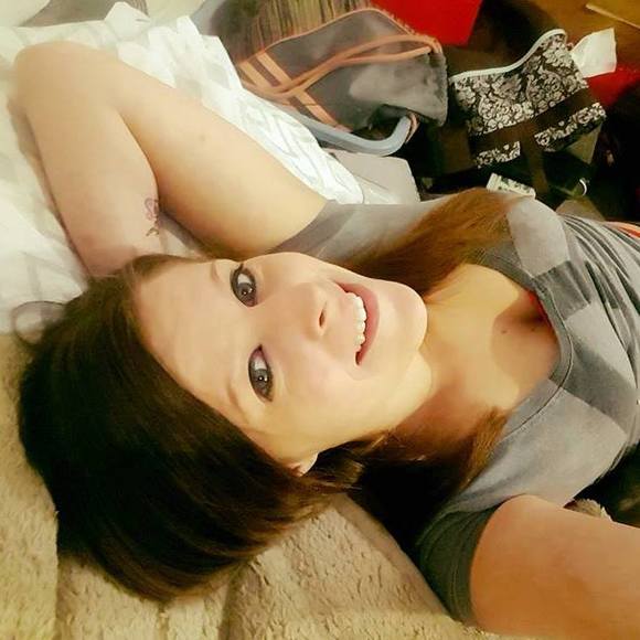 Profile Picture of Tara Stoops (@tstoops91) on Poshmark