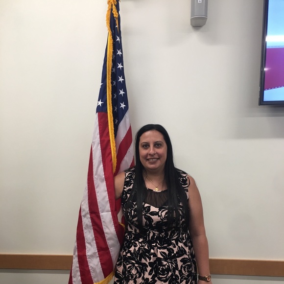 Profile Picture of Rani Kondos (@raniakondos) on Poshmark