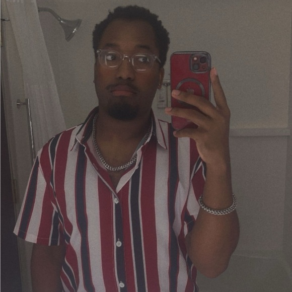 Charles Reynolds - Poshmark Profile Picture of Charles Reynolds (@asvpcharles) on Poshmark