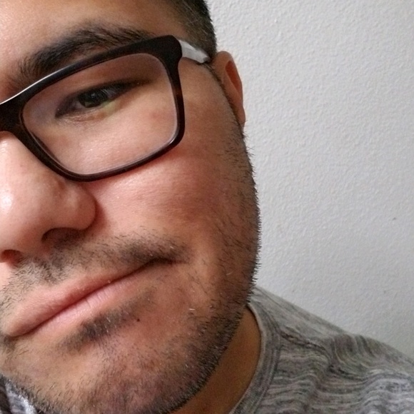 Profile Picture of David David l (@manado924) on Poshmark