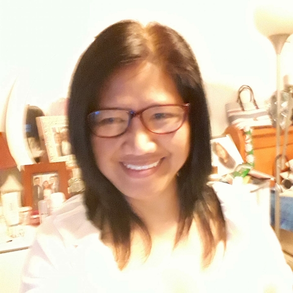 Profile Picture of Ruth Fabros (@rfabros) on Poshmark