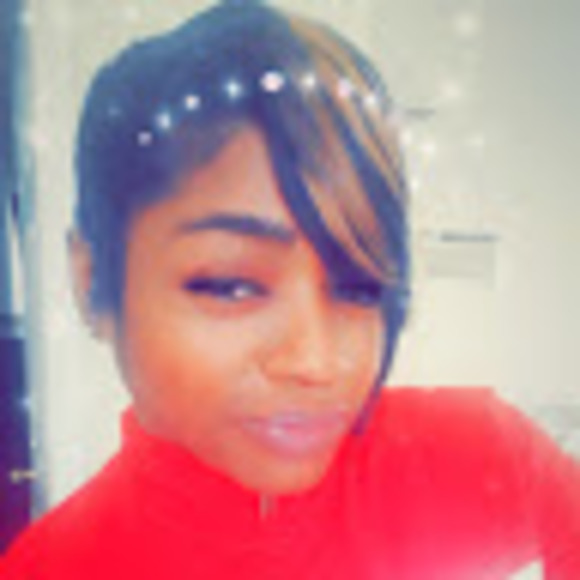 Profile Picture of Joletta Alexander (@mzjoletta) on Poshmark