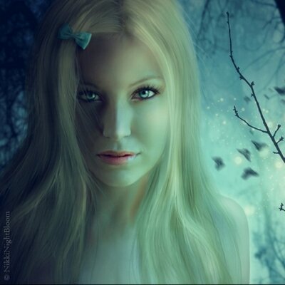 Profile Picture of Nikki (@NikkiNightBloom) on Twitter