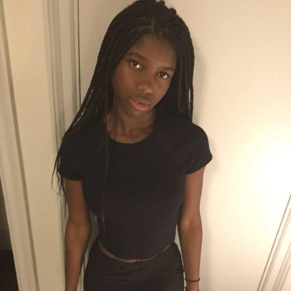 Profile Picture of Valentia Levac (@14levacv) on Poshmark