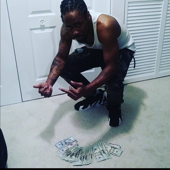 Profile Picture of Jonathan Horne (@johnboy_1800) on Poshmark