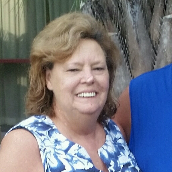 Profile Picture of Nancy Sansonetti (@tandsansonetti) on Poshmark