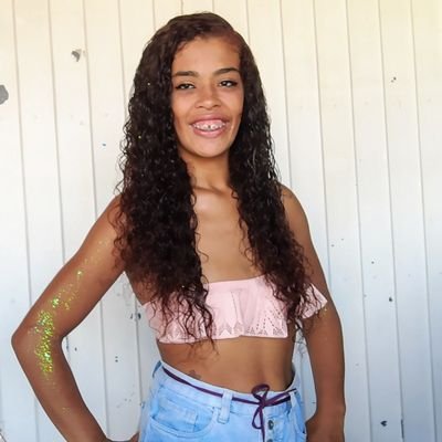 Profile Picture of Carol Benites (@Carol18243439) on Twitter