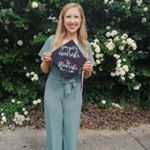 Profile Picture of Shelly Beck (@_peanut.butter.and.shelly_) on Instagram