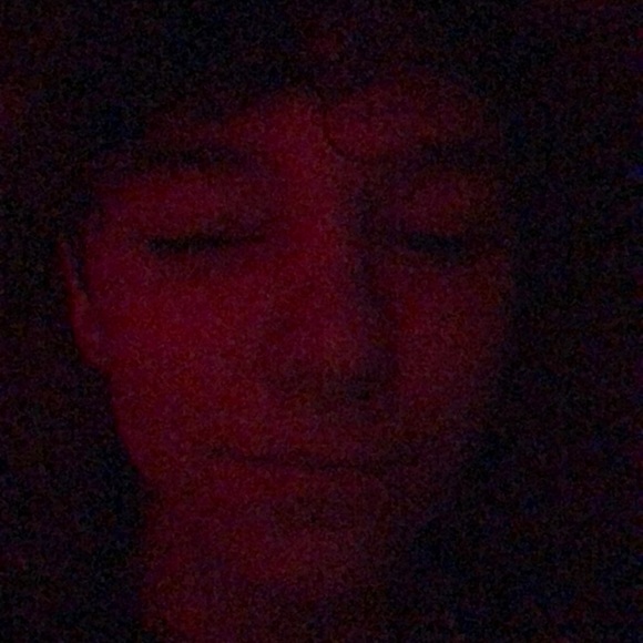 Profile Picture of Aaron ‏‏engle (@aaronengle) on Poshmark