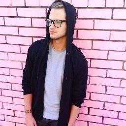 Profile Picture of Andrew Rozanov (@Popler211) on Twitter