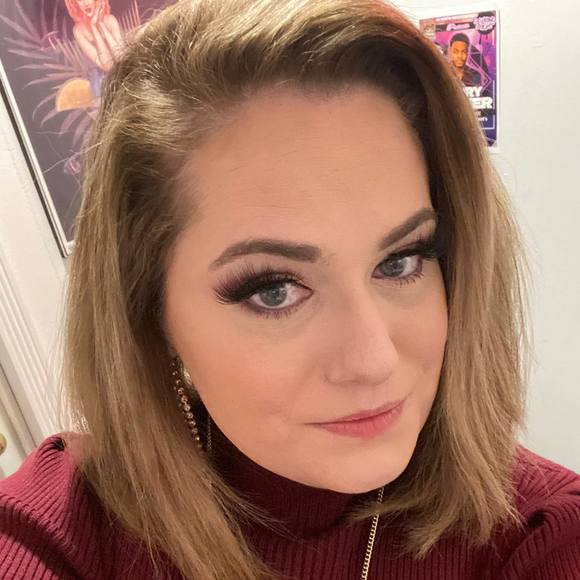 Profile Picture of Jess Tylock (@jesskclayton) on Poshmark