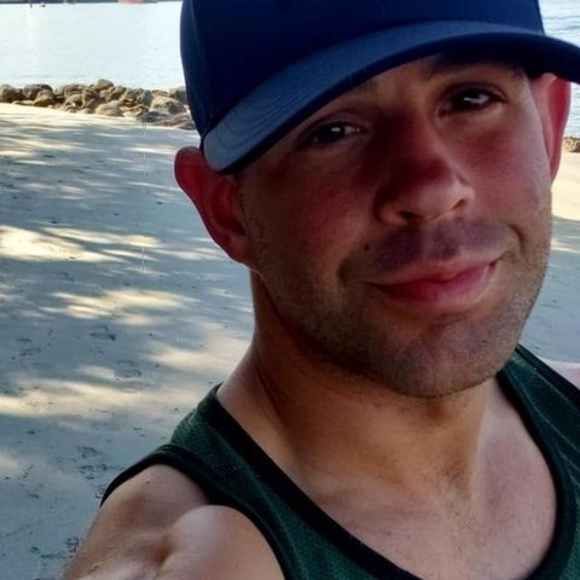 Profile Picture of Michele Gunetti (@michelegunetti) on Poshmark