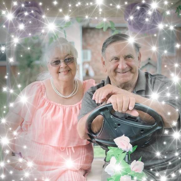 Profile Picture of Betty Nesci (@kazara1234) on Poshmark