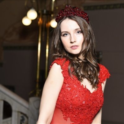 Profile Picture of Eloise Miller (@EloiseMiXB93) on Twitter