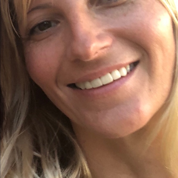 Profile Picture of Elva Trgo (@elvatrgo) on Poshmark