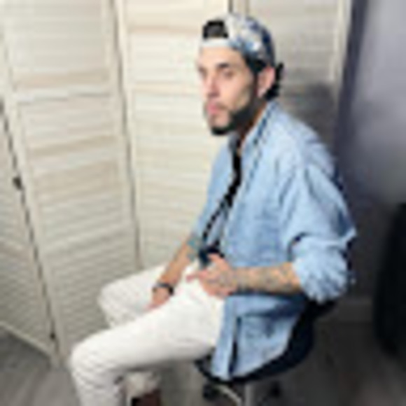 Profile Picture of Jacob Mercado (@stalgiic) on Poshmark