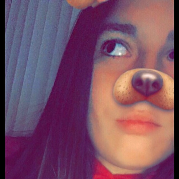 Profile Picture of Ally Potts (@apotts31) on Poshmark