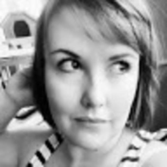 Profile Picture of Isabel Botha (@bellabas22) on Poshmark