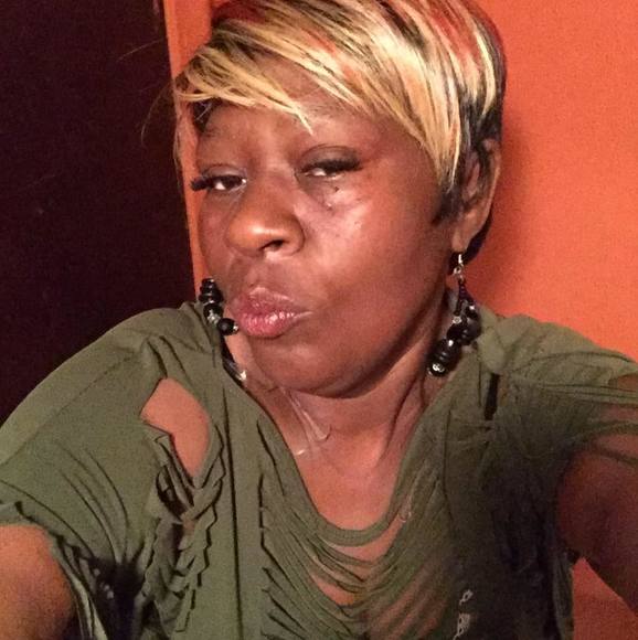 Profile Picture of Claudette Boothe (@claudettemcgill) on Poshmark