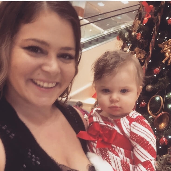 Profile Picture of Jamie Weems (@jamieweems) on Poshmark