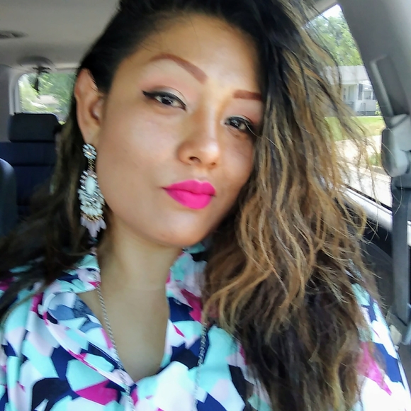 Profile Picture of Elizabeth m mancillas Mancillas (@e_mancillas) on Poshmark