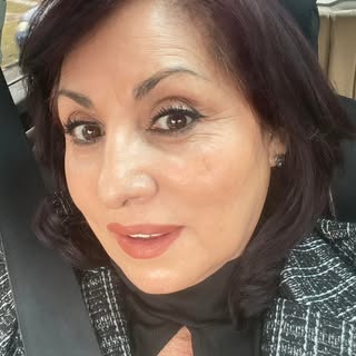 Profile Picture of Sylvia Alvear (@sylvia.alvear) on Instagram