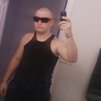 Profile Picture of Robert Corliss (@urdaddy26) on Twitter