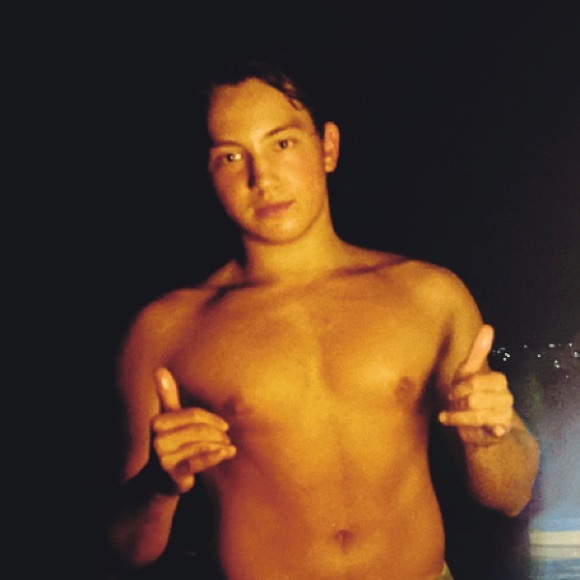 Profile Picture of Jake Dodd (@sammyjd3) on Poshmark