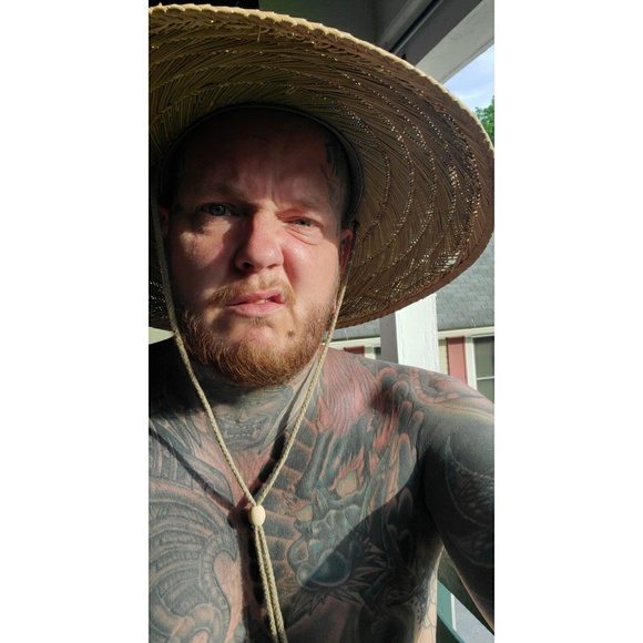 Profile Picture of Justin Brentzel (@mrjbrentz237) on Poshmark