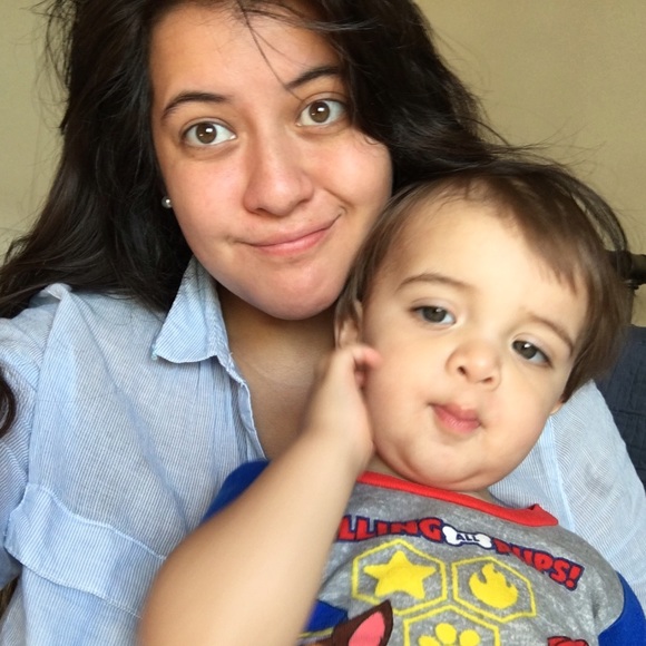 Profile Picture of Anabelle Ramirez (@thinklikebelle) on Poshmark