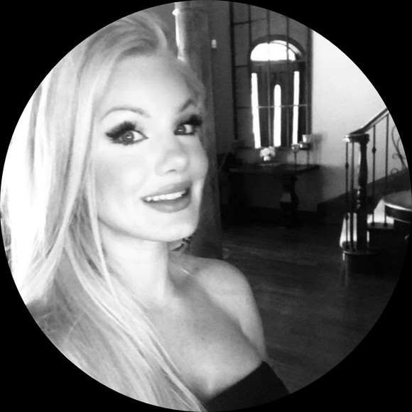 Profile Picture of Cameron Eberth (@ceberth18) on Poshmark