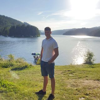 Iulian Popa - Facebook Profile Picture of Iulian Popa (@iulian.popa.71) on Facebook