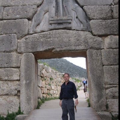 Profile Picture of Mark Pipkin (@walkingdogarch) on Twitter
