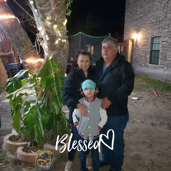 Profile Picture of Amalia Perea adame (@kayroblevi15) on Poshmark