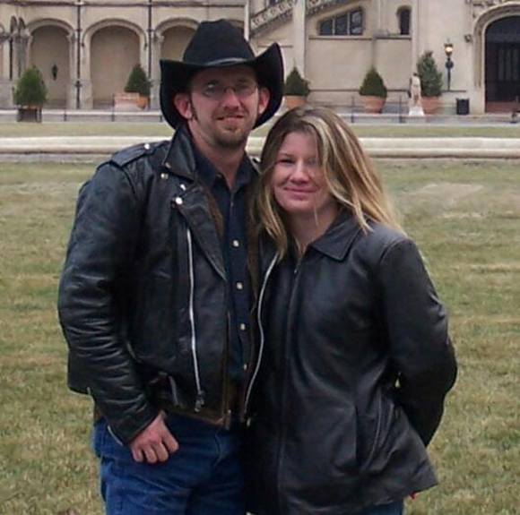 Profile Picture of Denise Vanoy (@denisevanoy) on Poshmark