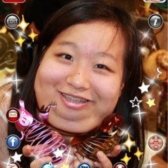 Profile Picture of Yongyi Tang (@yongyi_t) on Poshmark