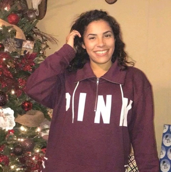 Profile Picture of Brianna Dolphin (@bmdolphin94) on Poshmark