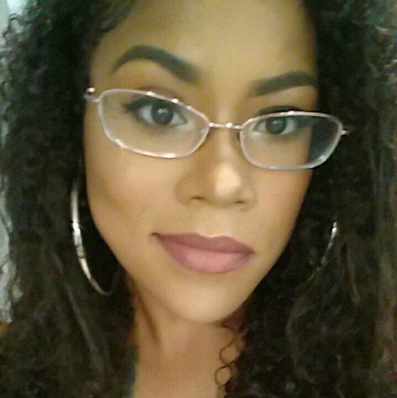 Profile Picture of Sabrina Rench (@sab1gaia) on Poshmark