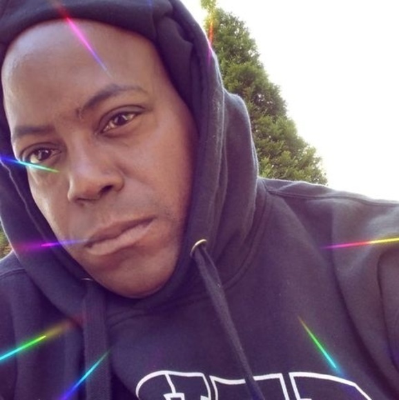 Profile Picture of Mike Watts (@mikejames3357) on Poshmark