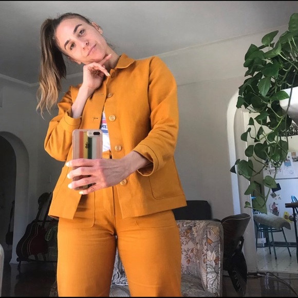 Profile Picture of Elena Kunkel (@elenakunkel) on Poshmark