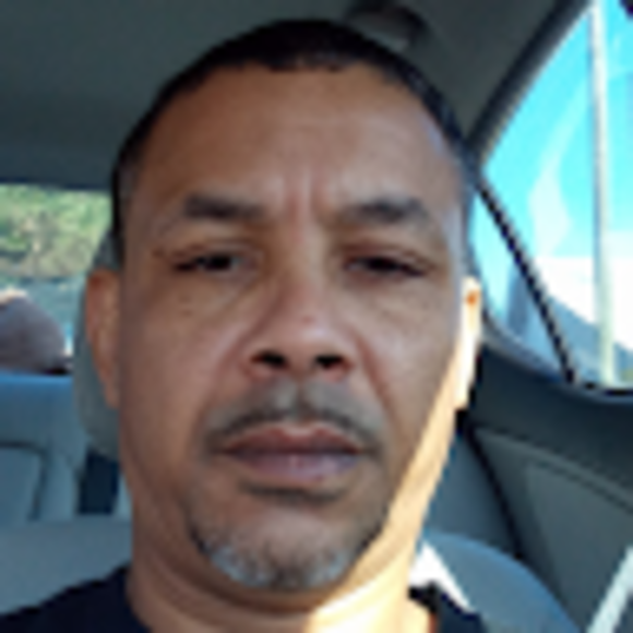 Profile Picture of Jason Gotts (@jasonleongotts) on Poshmark