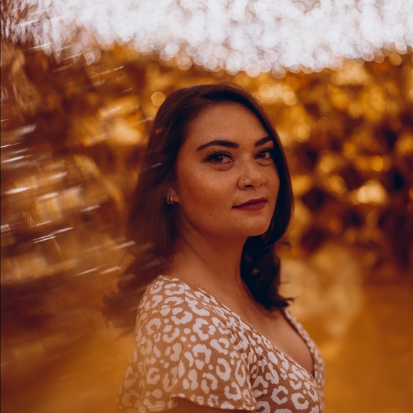 Profile Picture of Brooke Bejcek (@brookebejcek) on Poshmark