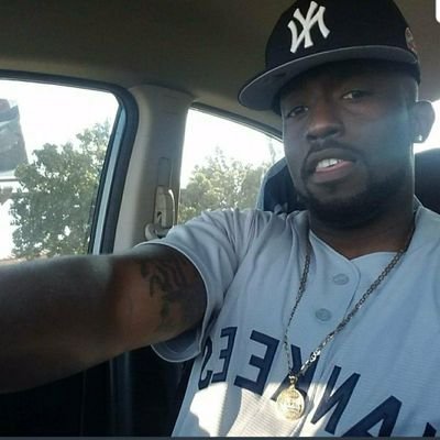 Profile Picture of Josh Hodges (@Owtlaw5) on Twitter