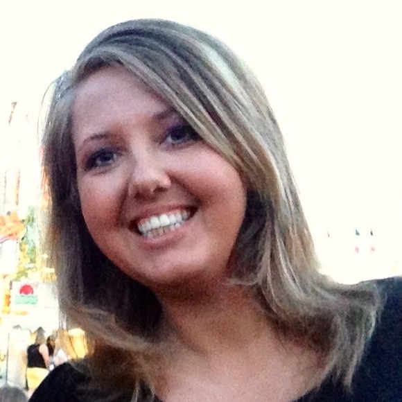 Profile Picture of Amy Eberlein (@amyeberlein) on Poshmark