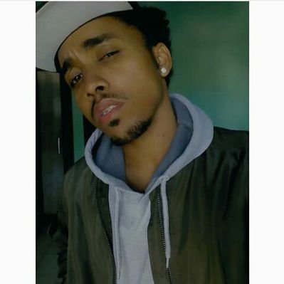Profile Picture of Hugo Doug (@doug_hugo) on Twitter