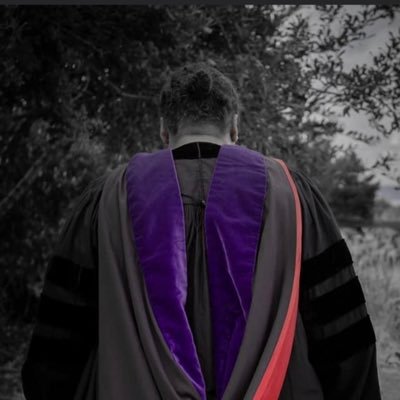 Profile Picture of Alex Flynn, J.D. (@alexlovepray) on Twitter