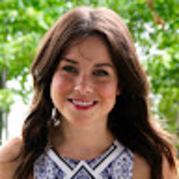 Profile Picture of Chloe Kearon (@chloekearon) on Poshmark
